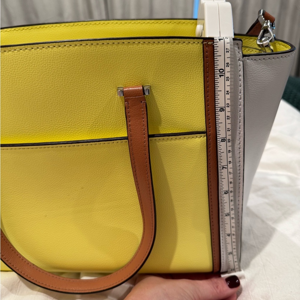 Kate Spade Large Leather Tote- Convertible to Crossbody - Picture 5 of 5